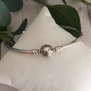 Pandora Moments Vintage Charm Bangle (Size: 7.5) EUC